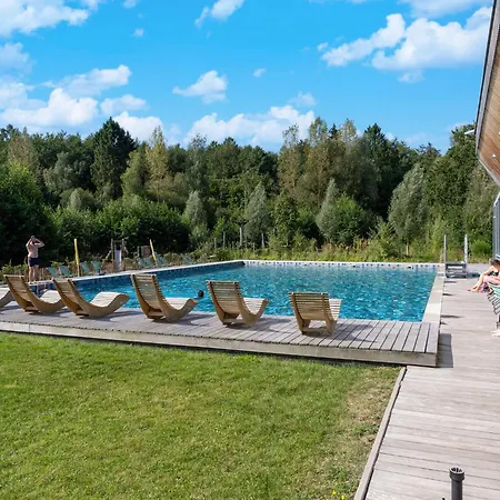 Spacious Forestside Mansion Antoing
